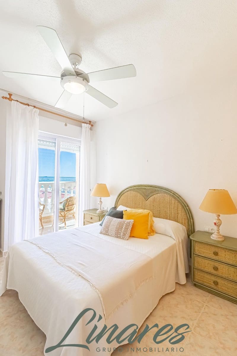 Ático de 3 habitaciones en La Manga del Mar Menor en venta con garaje - 240.000 € (Ref: 9702118)