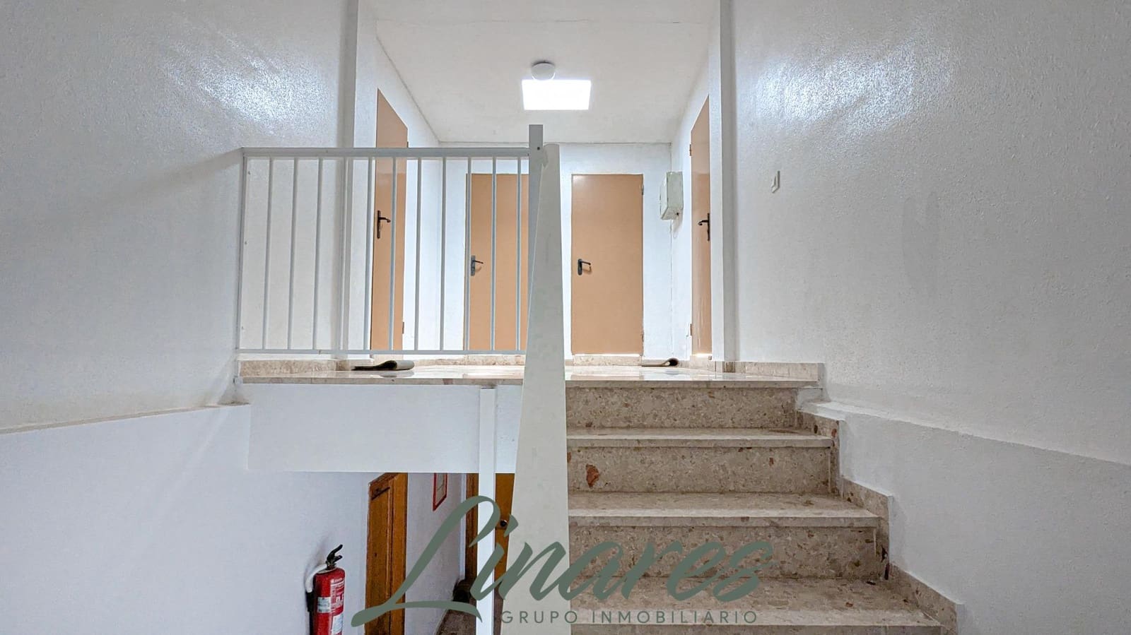 Ático de 3 habitaciones en La Manga del Mar Menor en venta con garaje - 240.000 € (Ref: 9702118)