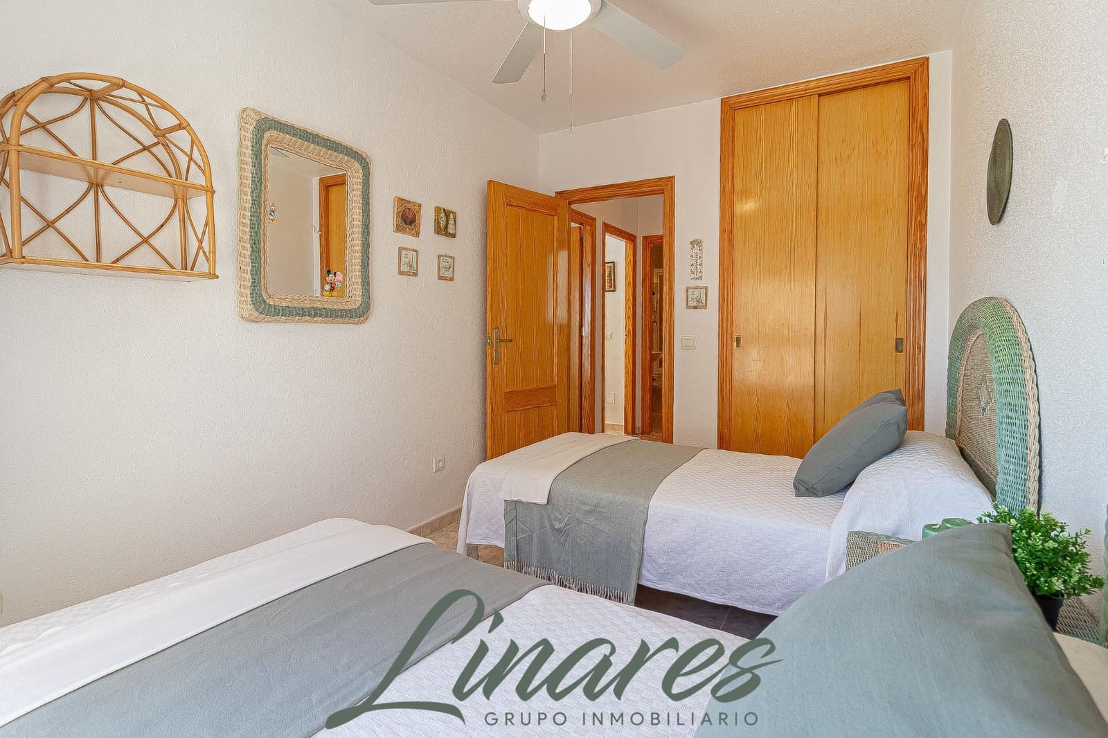 Ático de 3 habitaciones en La Manga del Mar Menor en venta con garaje - 240.000 € (Ref: 9702118)