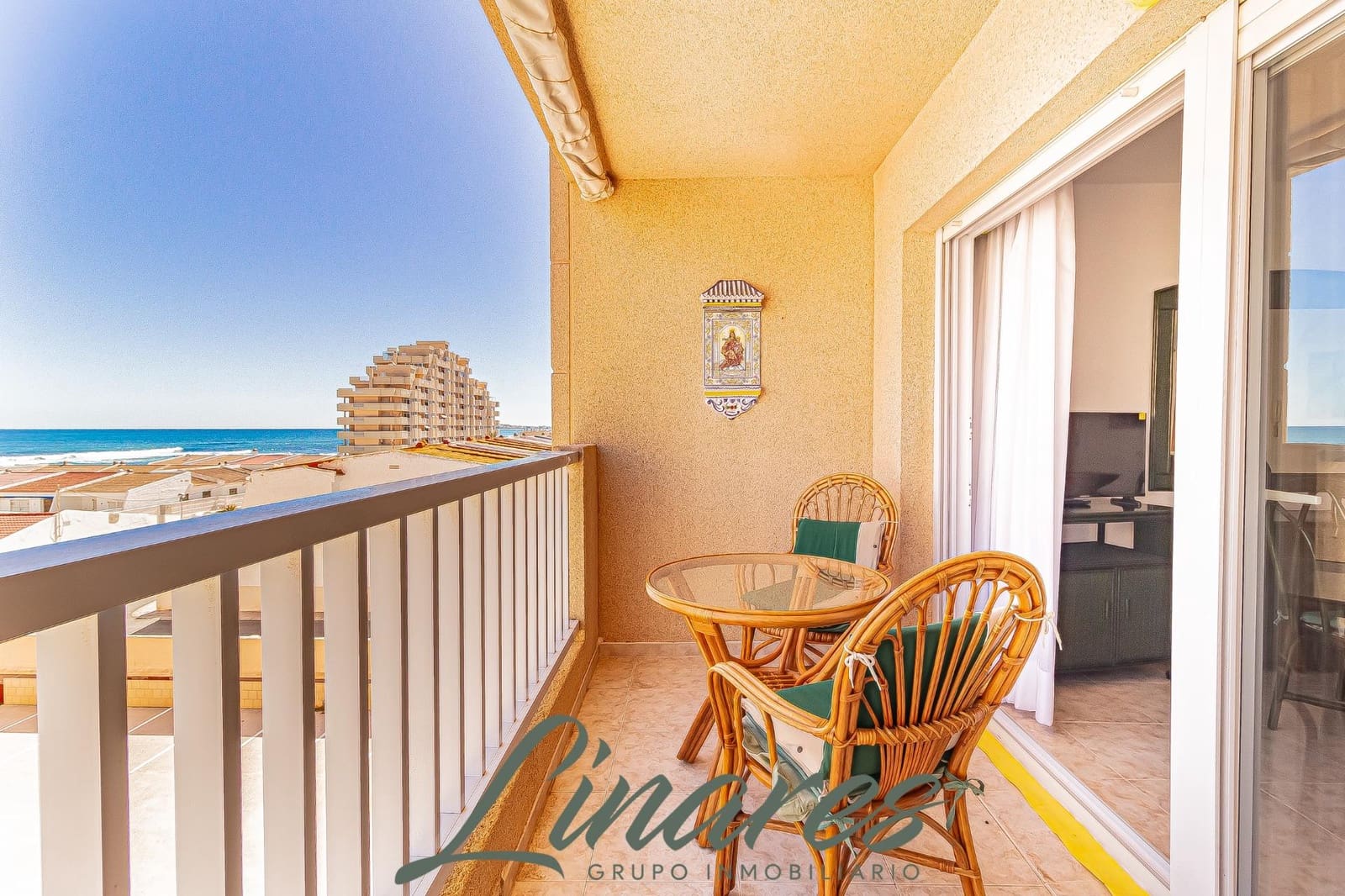 Ático de 3 habitaciones en La Manga del Mar Menor en venta con garaje - 240.000 € (Ref: 9702118)