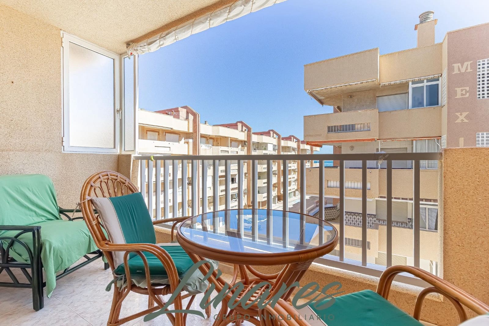 Ático de 3 habitaciones en La Manga del Mar Menor en venta con garaje - 240.000 € (Ref: 9702118)