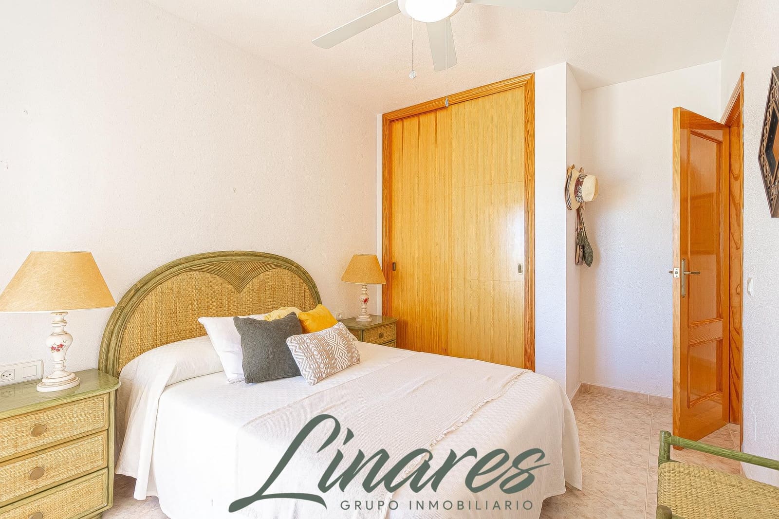 Ático de 3 habitaciones en La Manga del Mar Menor en venta con garaje - 240.000 € (Ref: 9702118)