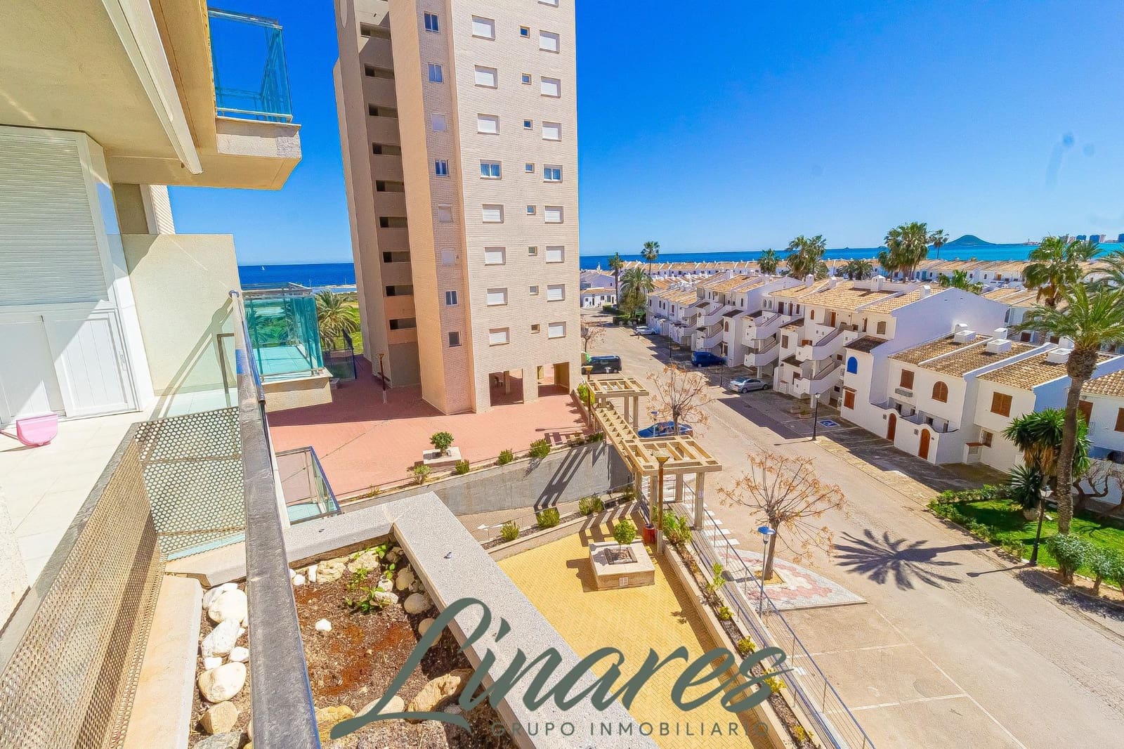 1 bedroom Apartment for sale in La Manga del Mar Menor with pool - € 127,000 (Ref: 9704978)