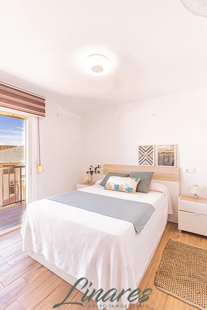 2 makuuhuone Huoneisto myytävänä paikassa Murcia kaupunki mukana uima-altaan 
autotalli - 156 000 € (Ref: 9773279)