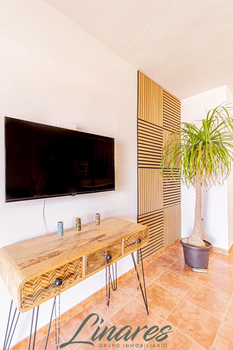 2 bedroom Apartment for sale in La Manga del Mar Menor - € 165,000 (Ref: 9780761)