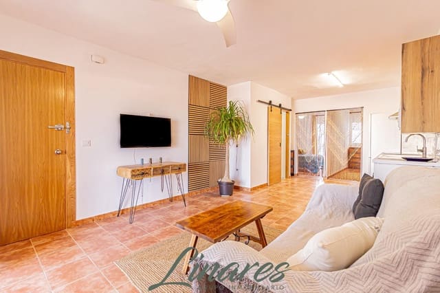 Apartamento de 2 habitaciones en La Manga del Mar Menor en venta - 165.000 € (Ref: 9780761)