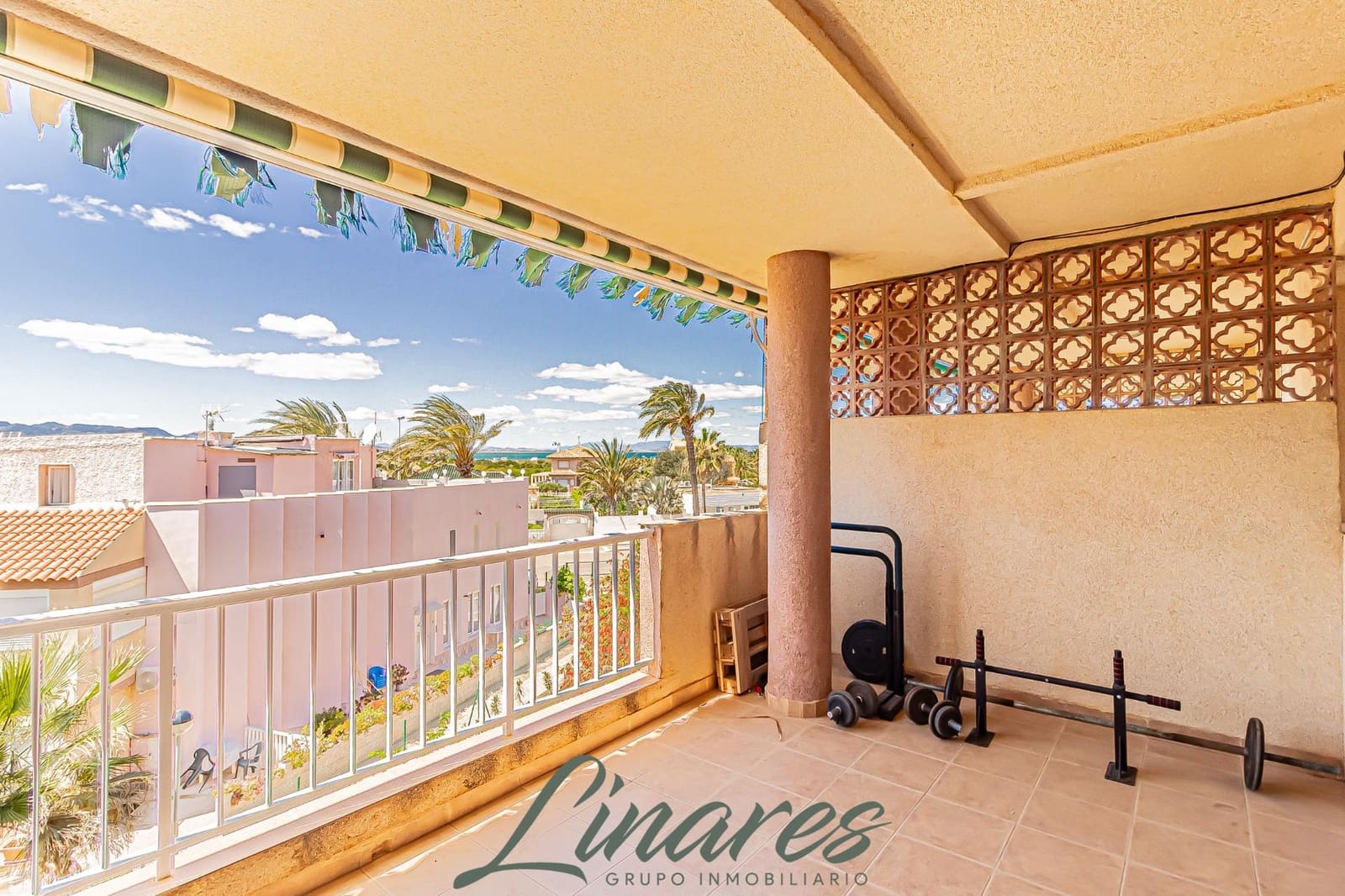 2 soveværelse Lejlighed til salg i La Manga del Mar Menor - € 165.000 (Ref: 9780761)