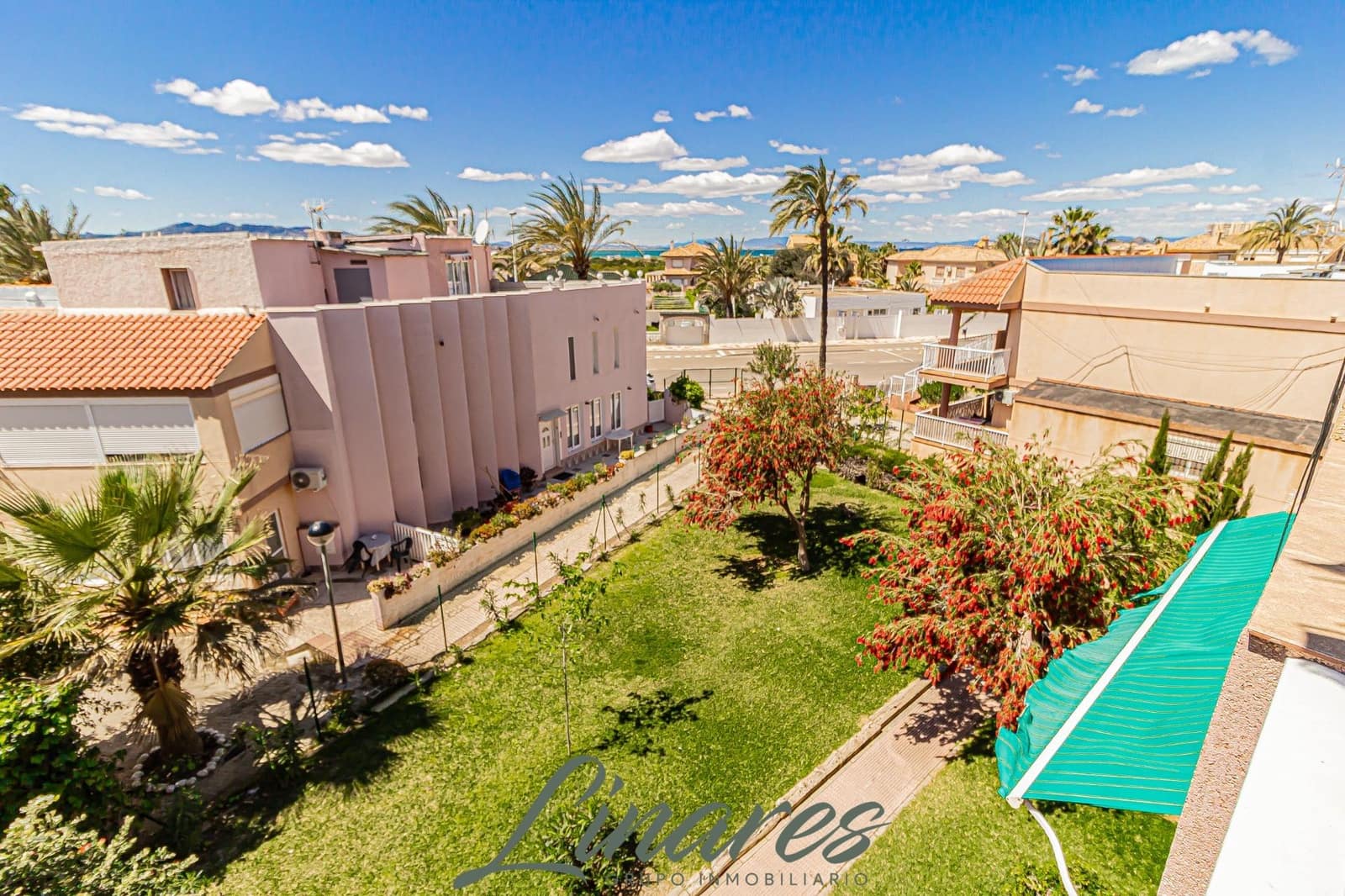 2 soveværelse Lejlighed til salg i La Manga del Mar Menor - € 165.000 (Ref: 9780761)