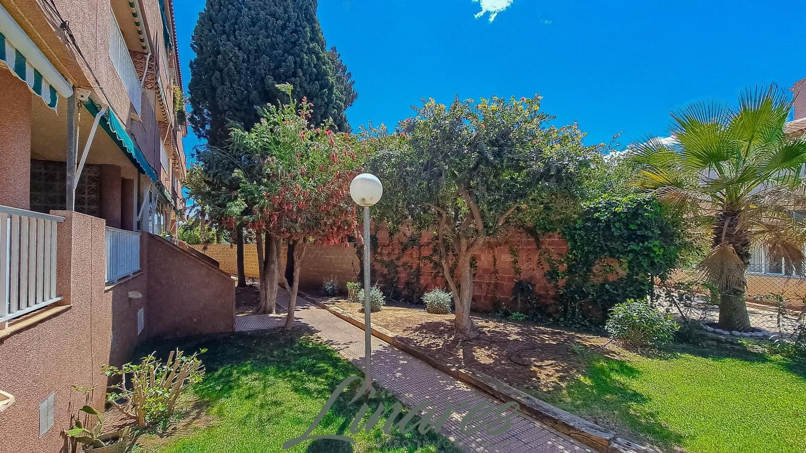 2 soveværelse Lejlighed til salg i La Manga del Mar Menor - € 165.000 (Ref: 9780761)