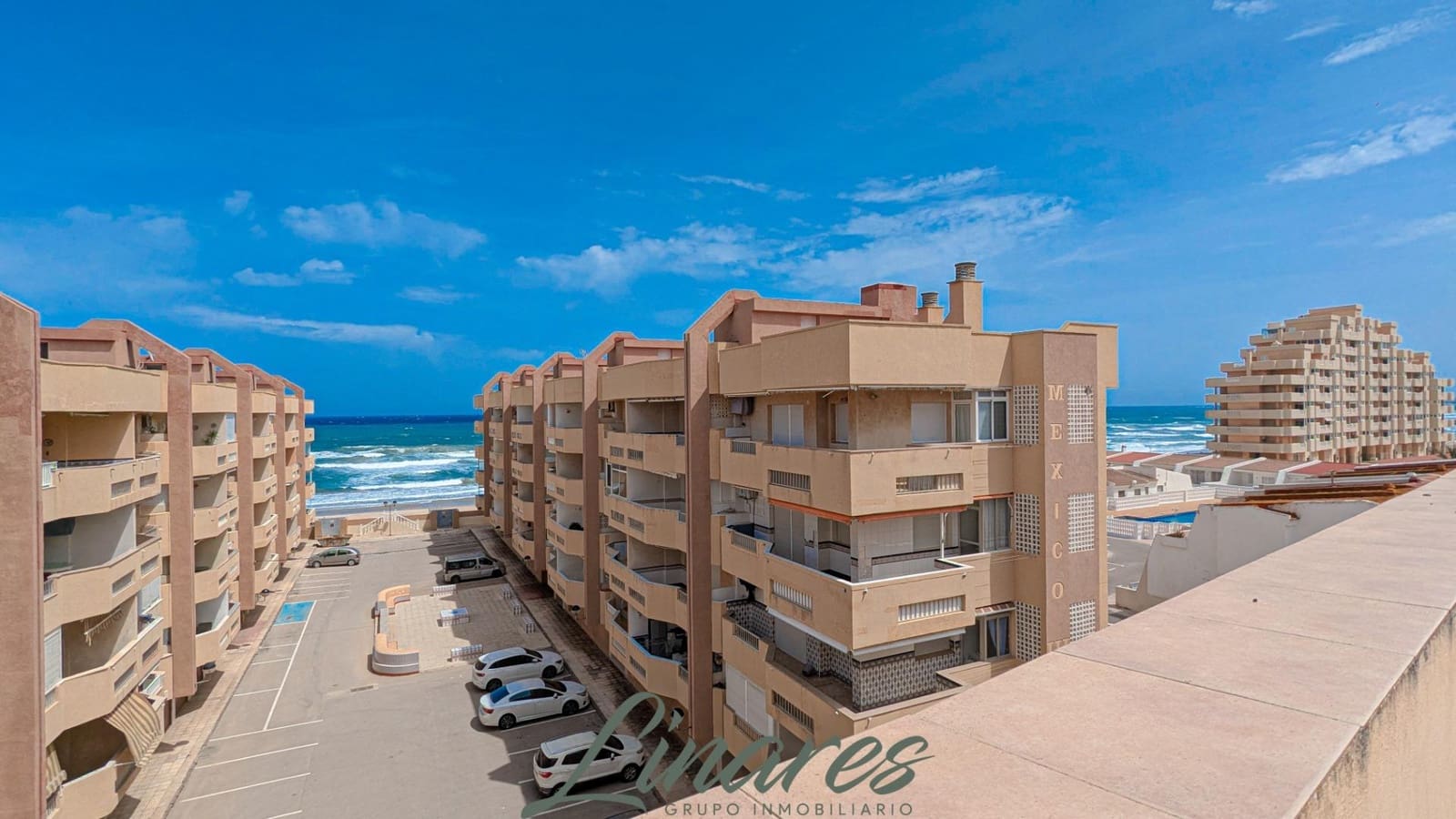 3 bedroom Penthouse for sale in La Manga del Mar Menor with garage - € 230,000 (Ref: 9806640)