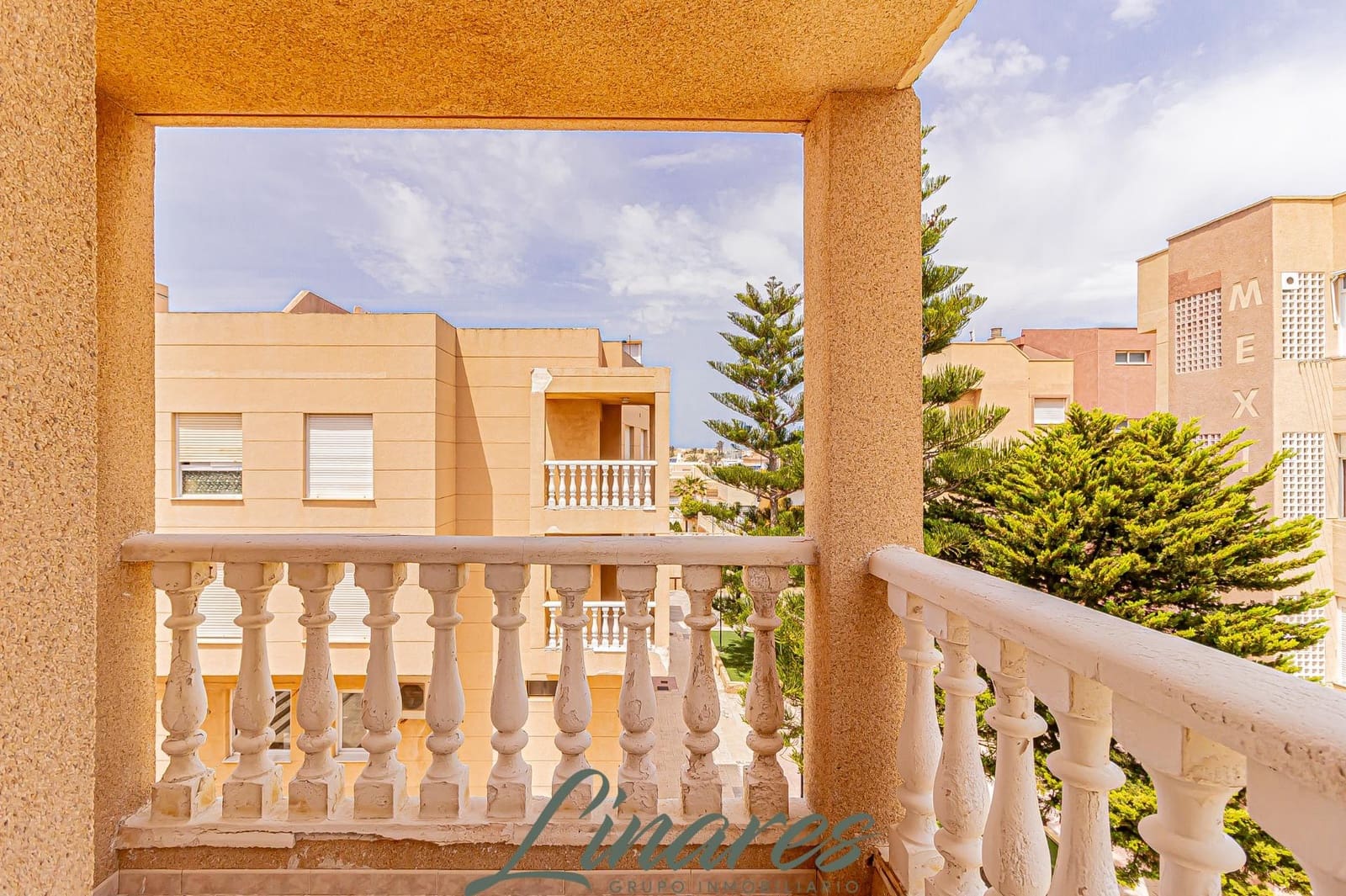 3 bedroom Penthouse for sale in La Manga del Mar Menor with garage - € 230,000 (Ref: 9806640)