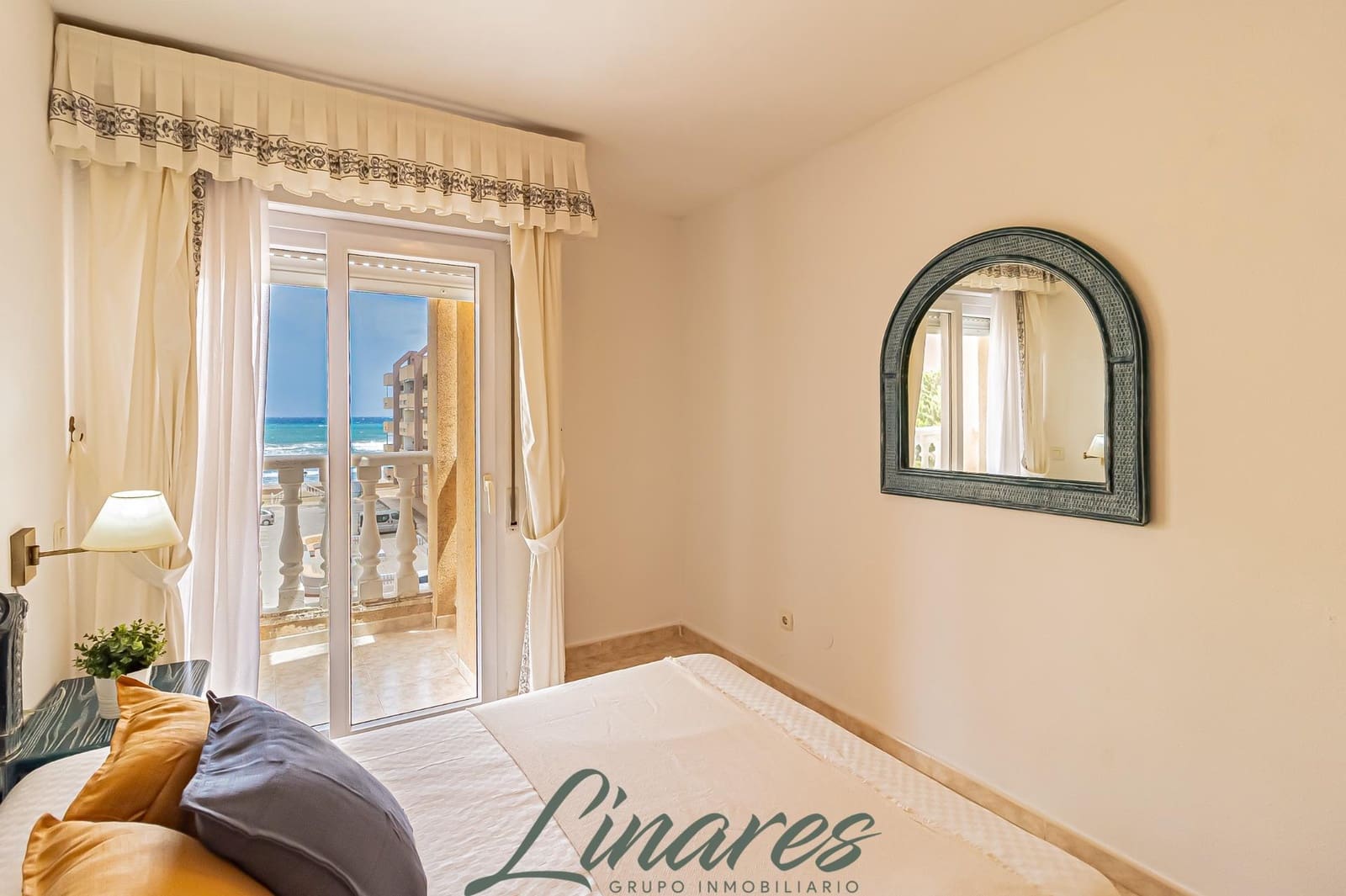 3 bedroom Penthouse for sale in La Manga del Mar Menor with garage - € 230,000 (Ref: 9806640)