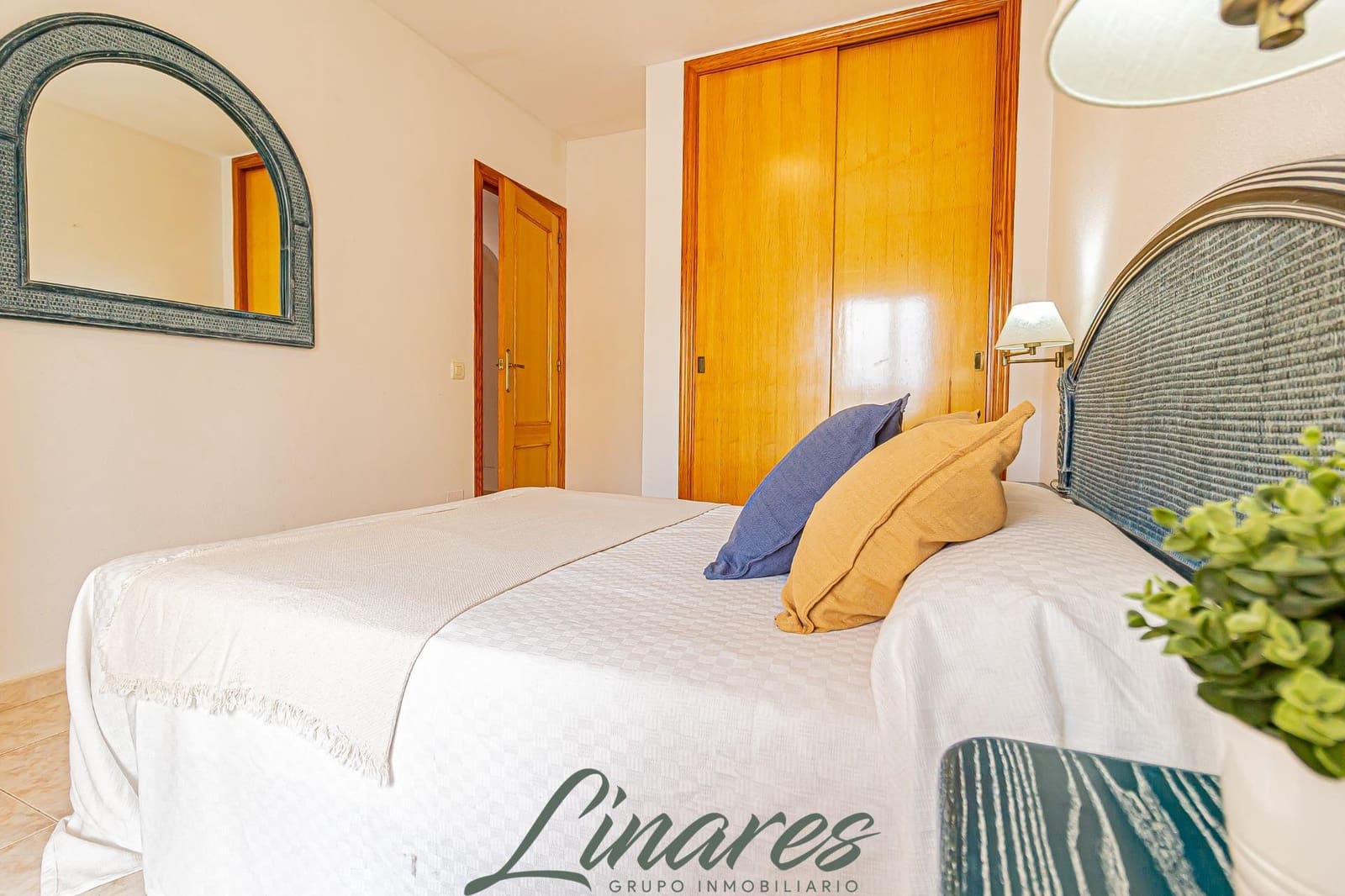 3 bedroom Penthouse for sale in La Manga del Mar Menor with garage - € 230,000 (Ref: 9806640)