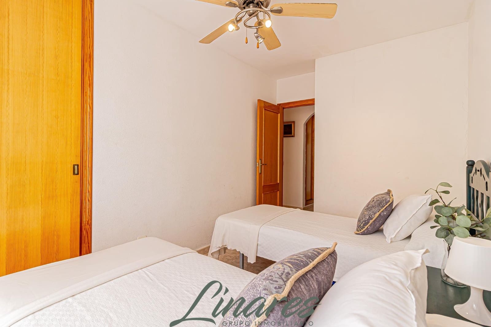 3 bedroom Penthouse for sale in La Manga del Mar Menor with garage - € 230,000 (Ref: 9806640)