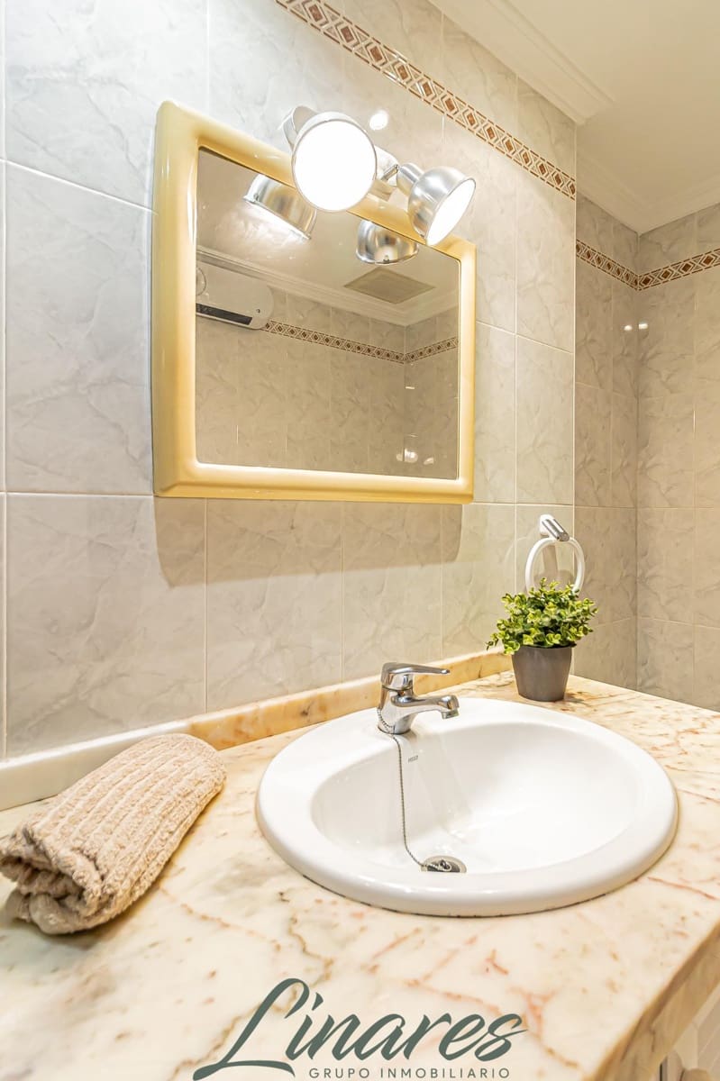 2 sovrum Lägenhet till salu i La Manga del Mar Menor med pool garage - 225 000 € (Ref: 9806641)