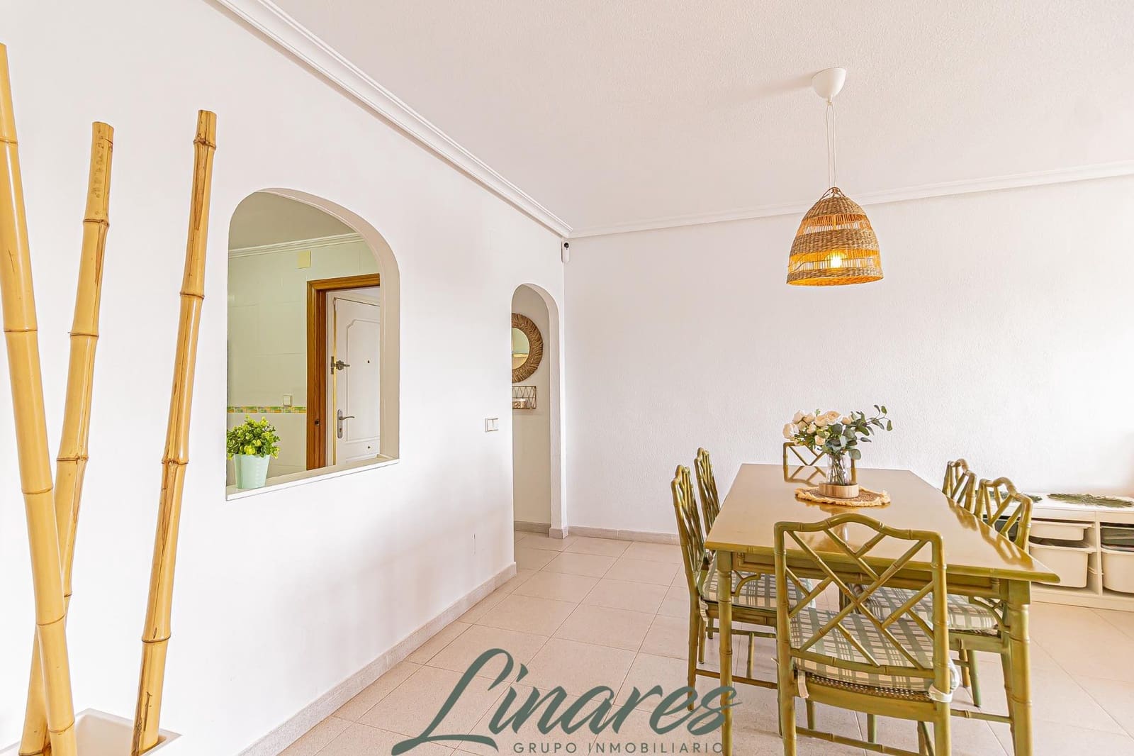 2 sovrum Lägenhet till salu i La Manga del Mar Menor med pool garage - 225 000 € (Ref: 9806641)