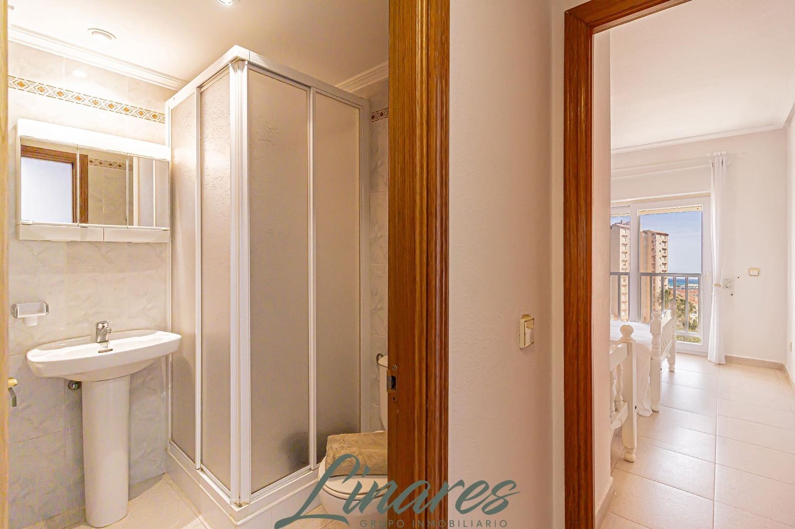 2 sovrum Lägenhet till salu i La Manga del Mar Menor med pool garage - 225 000 € (Ref: 9806641)