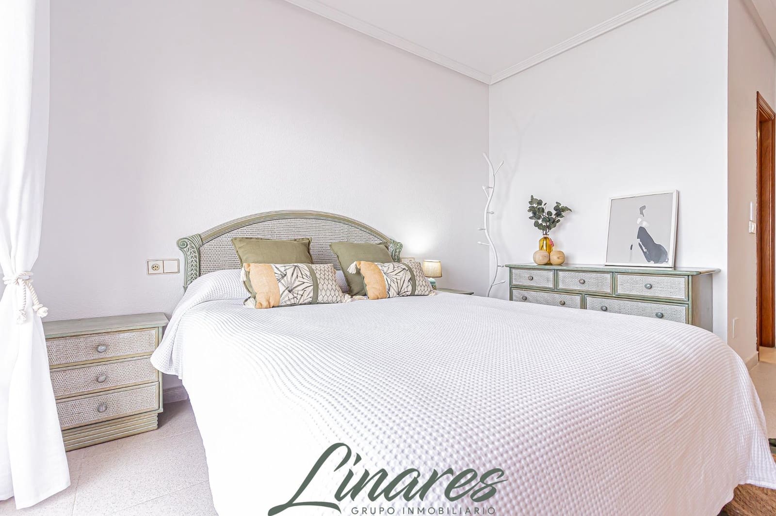 2 sovrum Lägenhet till salu i La Manga del Mar Menor med pool garage - 225 000 € (Ref: 9806641)