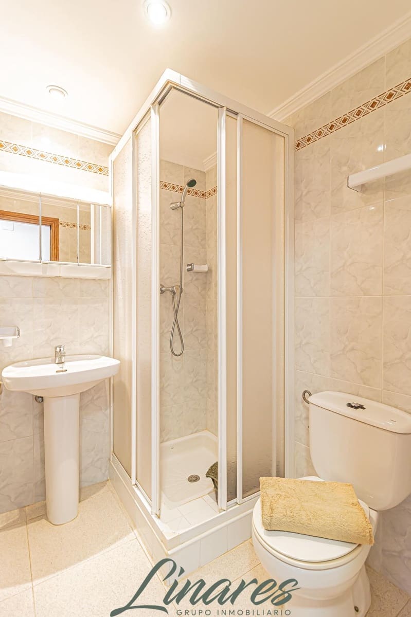 2 sovrum Lägenhet till salu i La Manga del Mar Menor med pool garage - 225 000 € (Ref: 9806641)