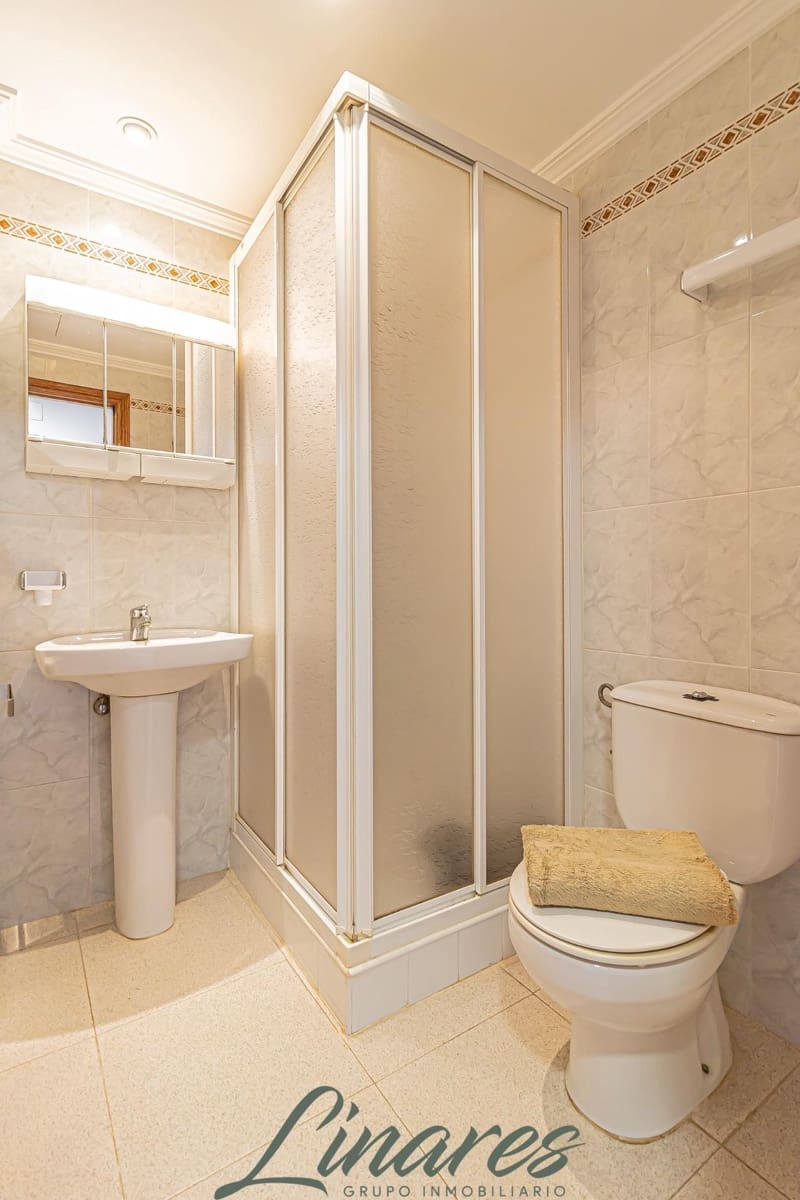 2 sovrum Lägenhet till salu i La Manga del Mar Menor med pool garage - 225 000 € (Ref: 9806641)