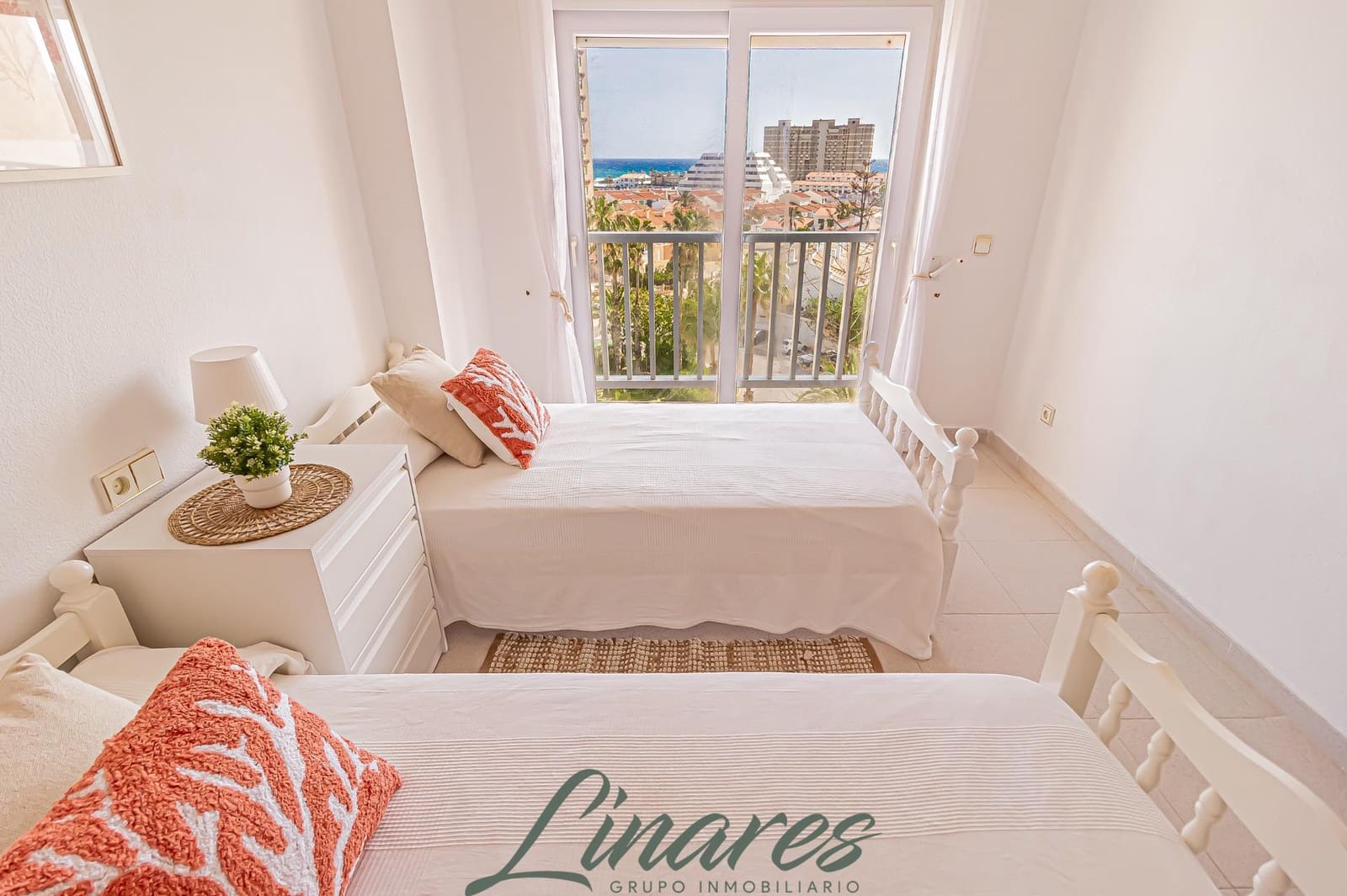 2 sovrum Lägenhet till salu i La Manga del Mar Menor med pool garage - 225 000 € (Ref: 9806641)