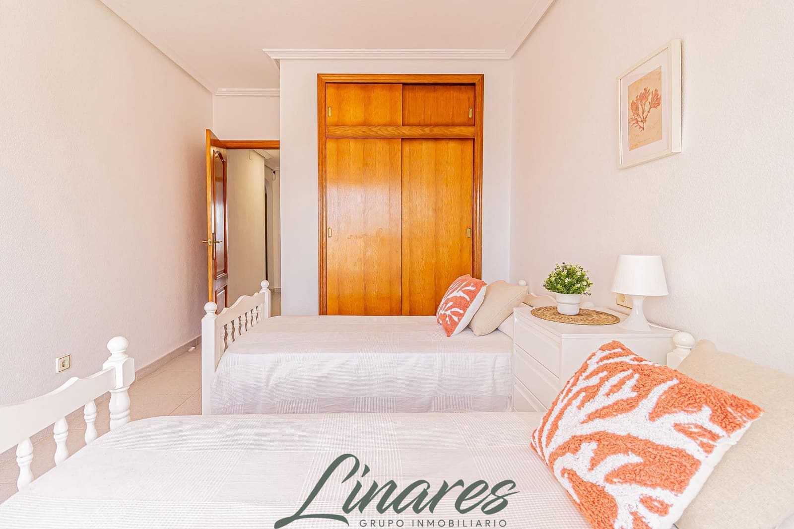 2 sovrum Lägenhet till salu i La Manga del Mar Menor med pool garage - 225 000 € (Ref: 9806641)