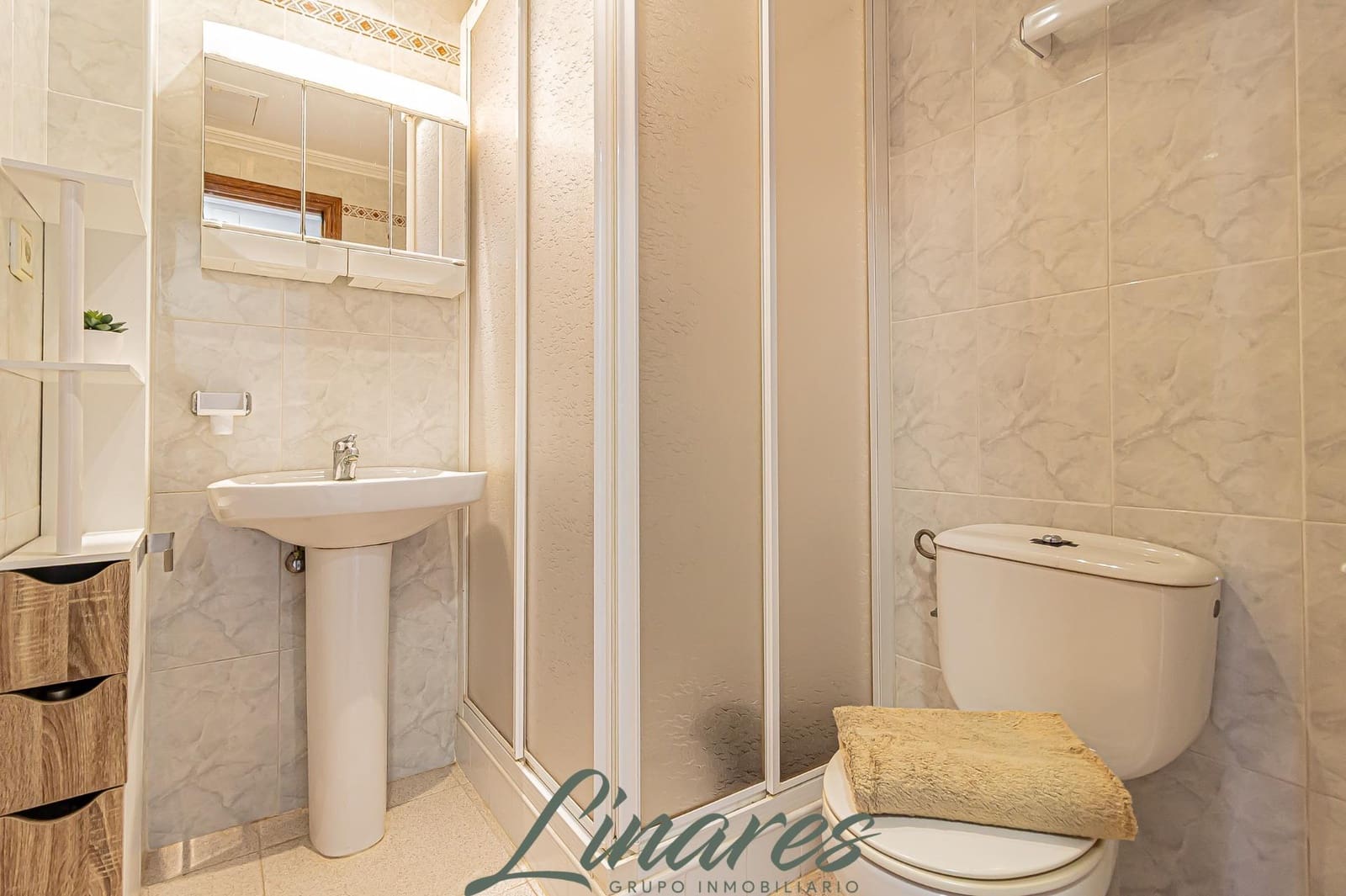 2 sovrum Lägenhet till salu i La Manga del Mar Menor med pool garage - 225 000 € (Ref: 9806641)