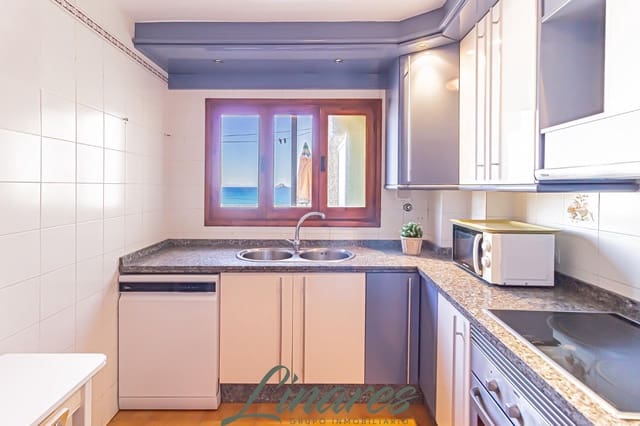 4 slaapkamer Appartement te koop in La Manga del Mar Menor met zwembad garage - € 249.000 (Ref: 9839516)
