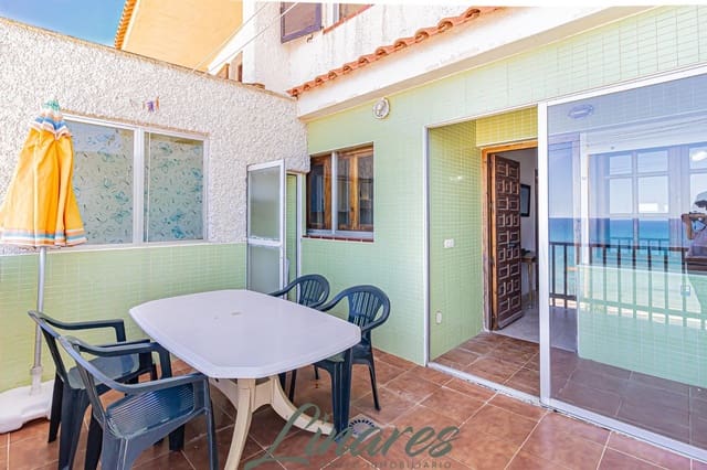4 slaapkamer Appartement te koop in La Manga del Mar Menor met zwembad garage - € 249.000 (Ref: 9839516)