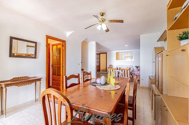 4 slaapkamer Appartement te koop in La Manga del Mar Menor met zwembad garage - € 249.000 (Ref: 9839516)