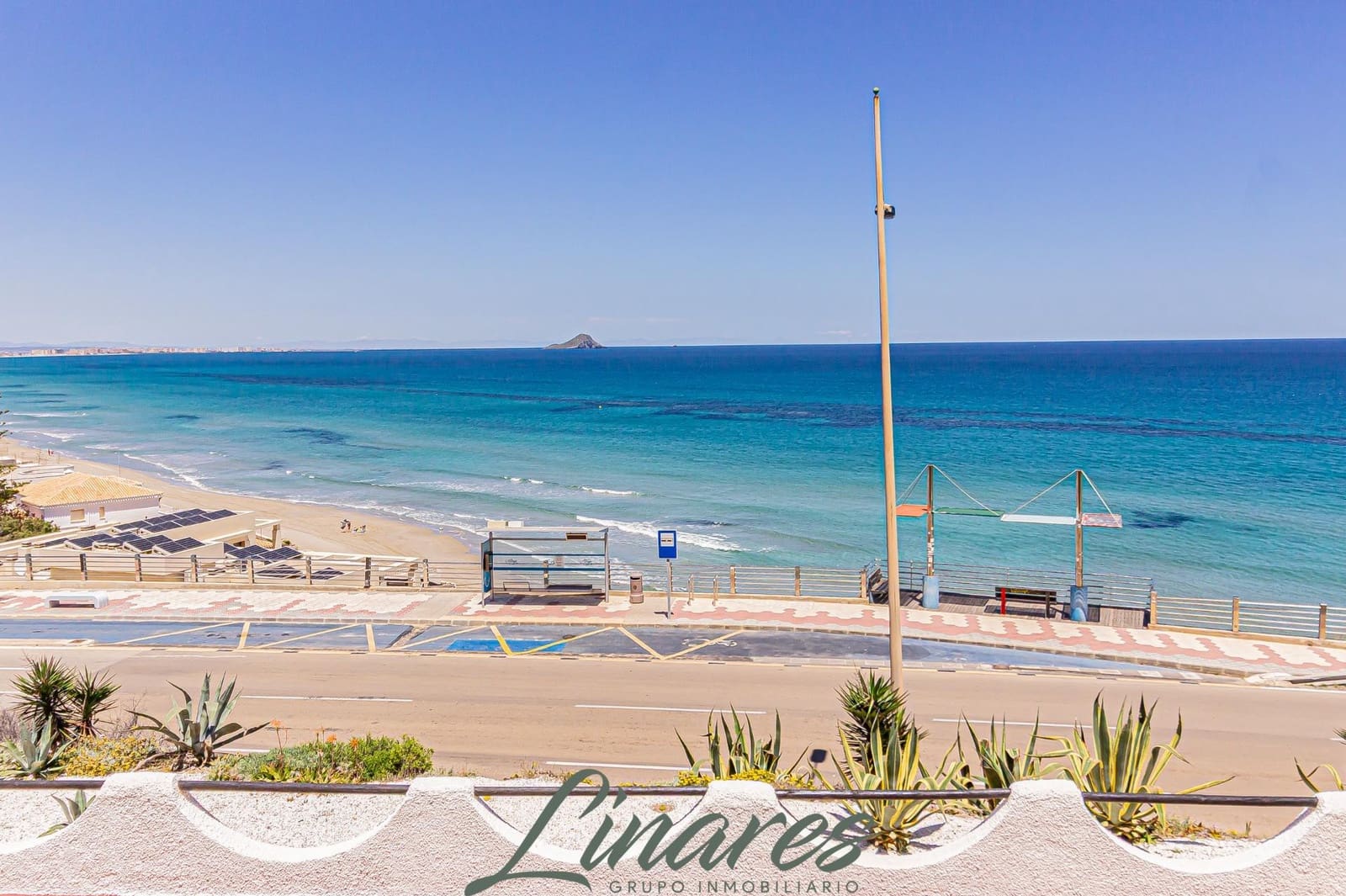 4 slaapkamer Appartement te koop in La Manga del Mar Menor met zwembad garage - € 249.000 (Ref: 9839516)
