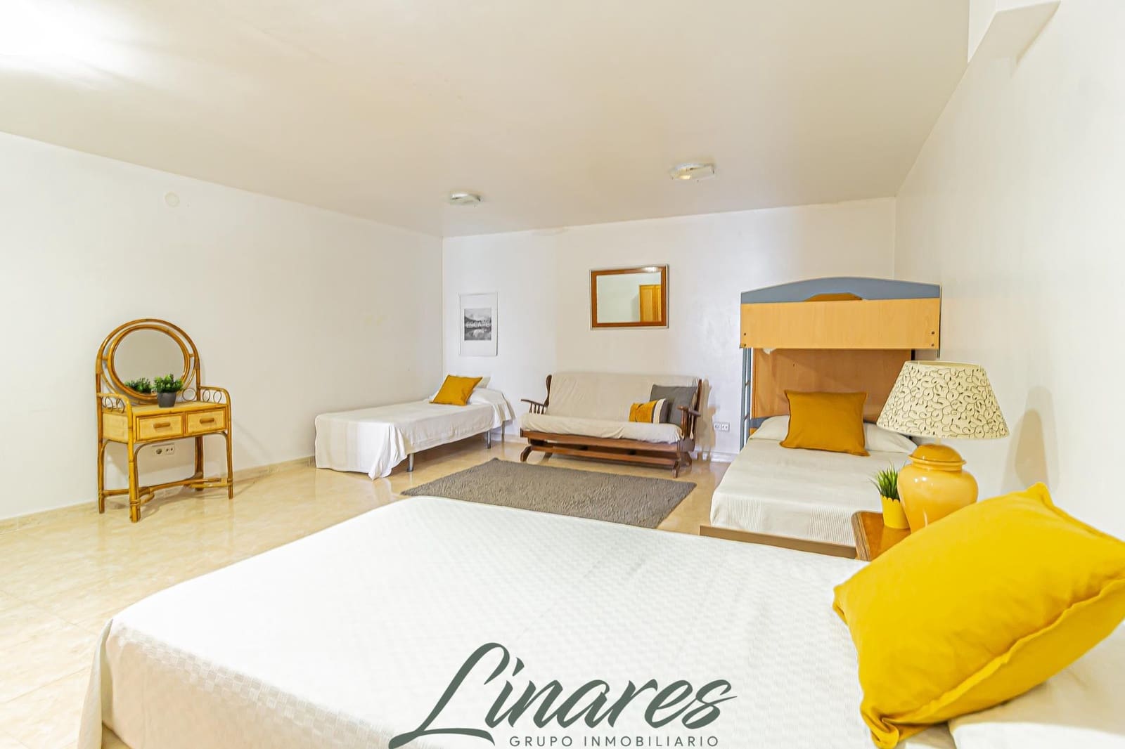 4 slaapkamer Appartement te koop in La Manga del Mar Menor met zwembad garage - € 249.000 (Ref: 9839516)