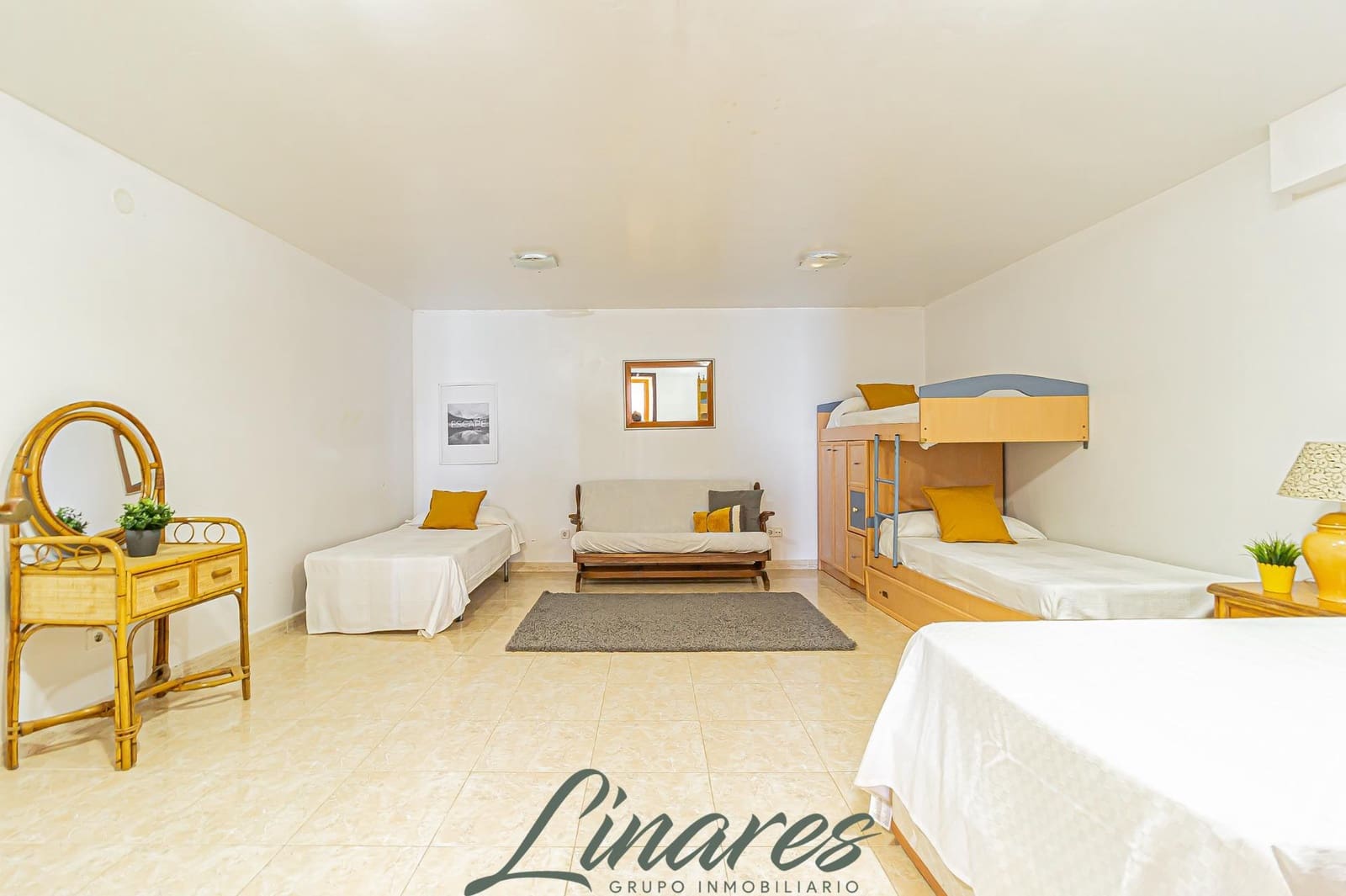 4 slaapkamer Appartement te koop in La Manga del Mar Menor met zwembad garage - € 249.000 (Ref: 9839516)