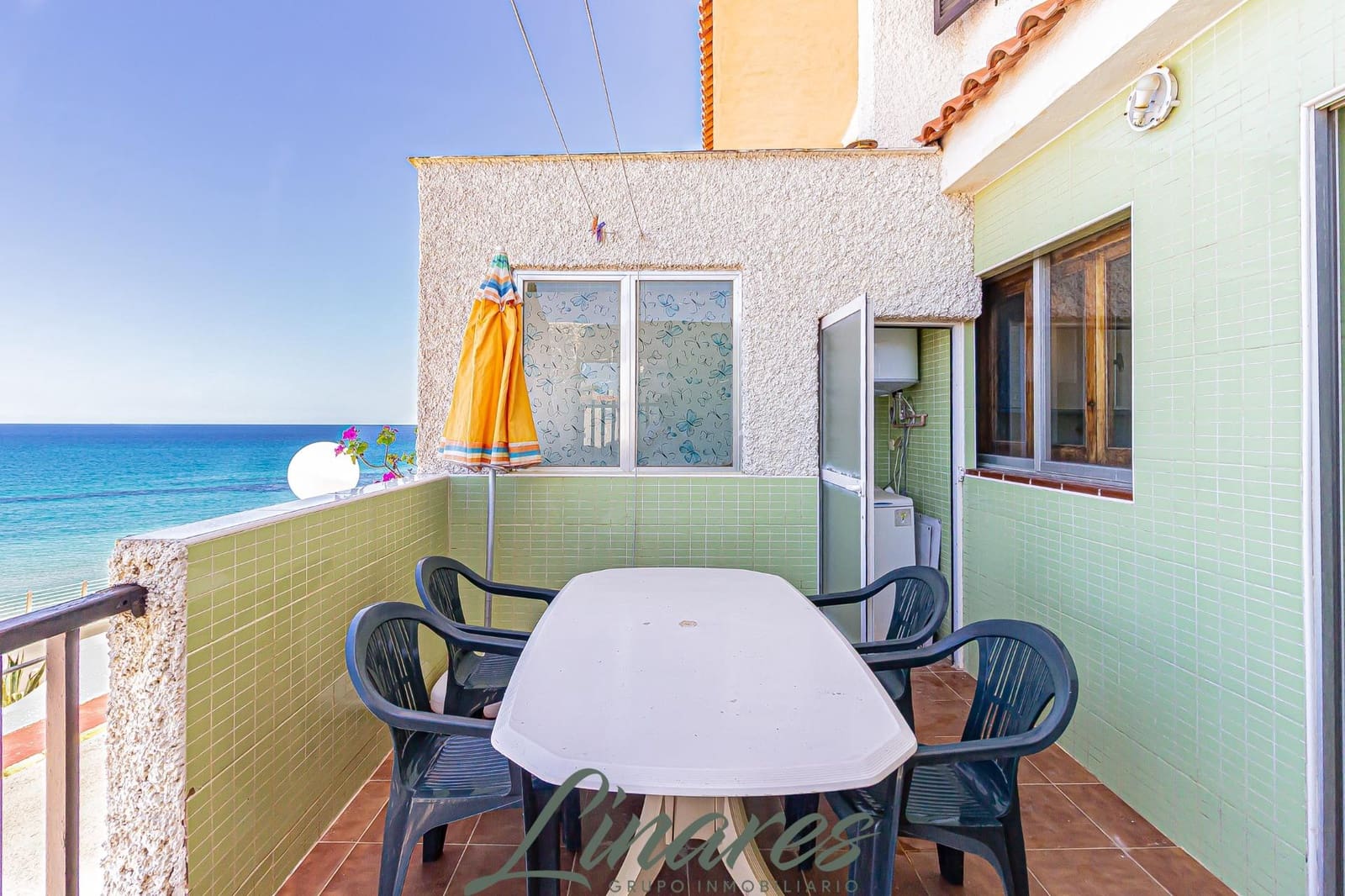 4 slaapkamer Appartement te koop in La Manga del Mar Menor met zwembad garage - € 249.000 (Ref: 9839516)