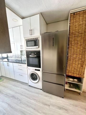 3 quarto Apartamento para venda em La Manga del Mar Menor com piscina garagem - 210 000 € (Ref: 9876617)