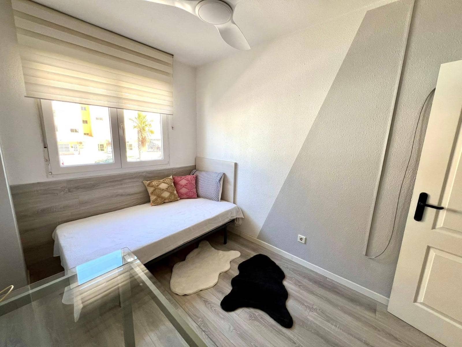 3 sypialnia Apartament na sprzedaż w La Manga del Mar Menor z basenem garażem - 210 000 € (Ref: 9876617)