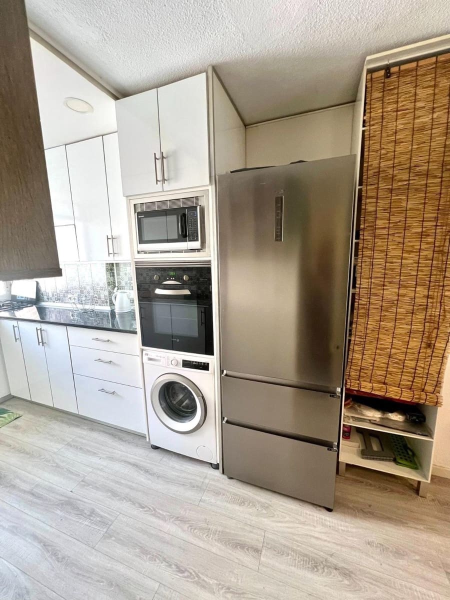 3 bedroom Apartment for sale in La Manga del Mar Menor with pool garage - € 210,000 (Ref: 9876617)