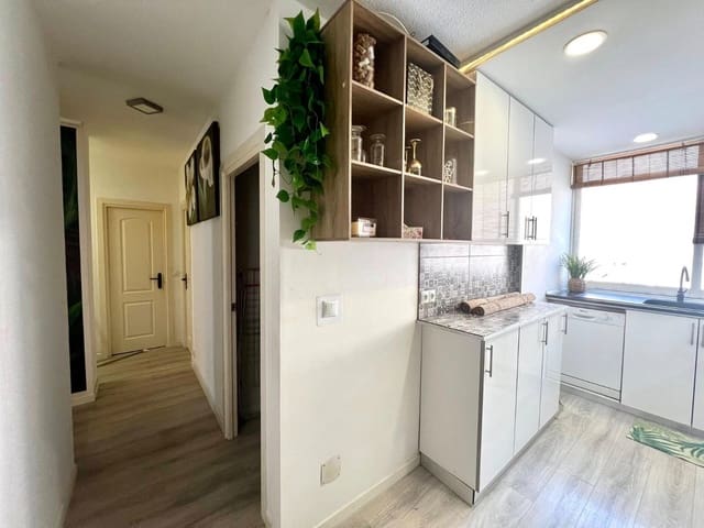3 Zimmer Apartment zu verkaufen in La Manga del Mar Menor mit Pool Garage - 210.000 € (Ref: 9876617)