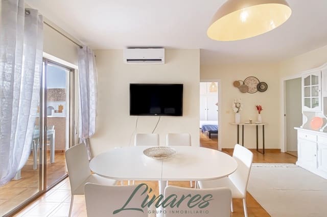 2 Zimmer Apartment zu verkaufen in La Manga del Mar Menor mit Pool - 180.000 € (Ref: 9979035)