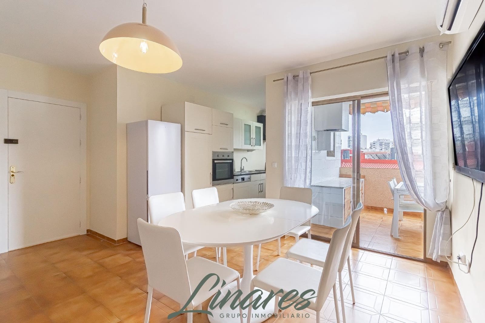 2 bedroom Apartment for sale in La Manga del Mar Menor with pool - € 180,000 (Ref: 9979035)