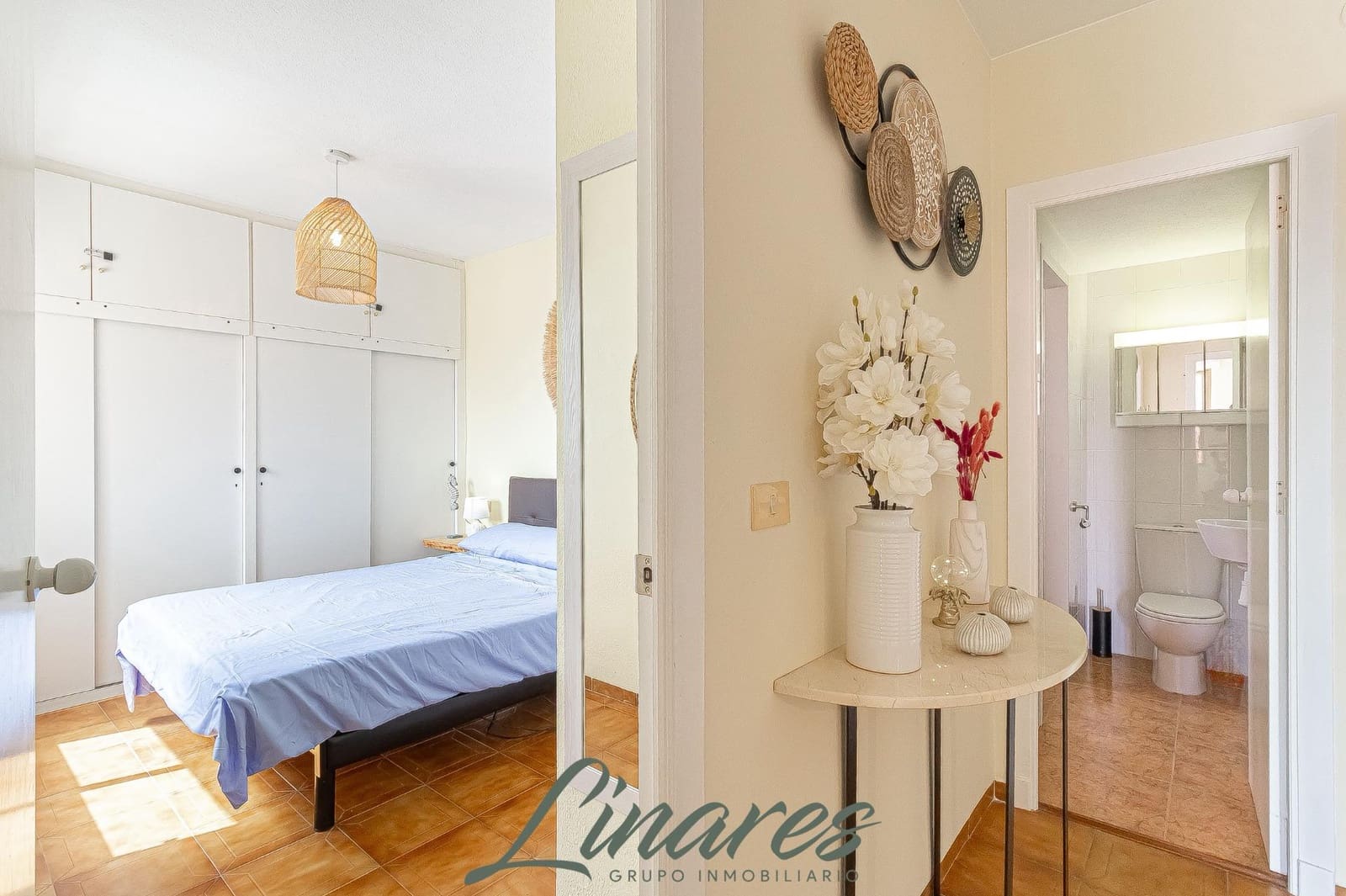 2 bedroom Apartment for sale in La Manga del Mar Menor with pool - € 180,000 (Ref: 9979035)