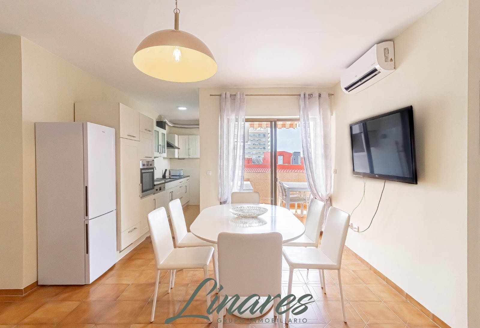 2 bedroom Apartment for sale in La Manga del Mar Menor with pool - € 180,000 (Ref: 9979035)