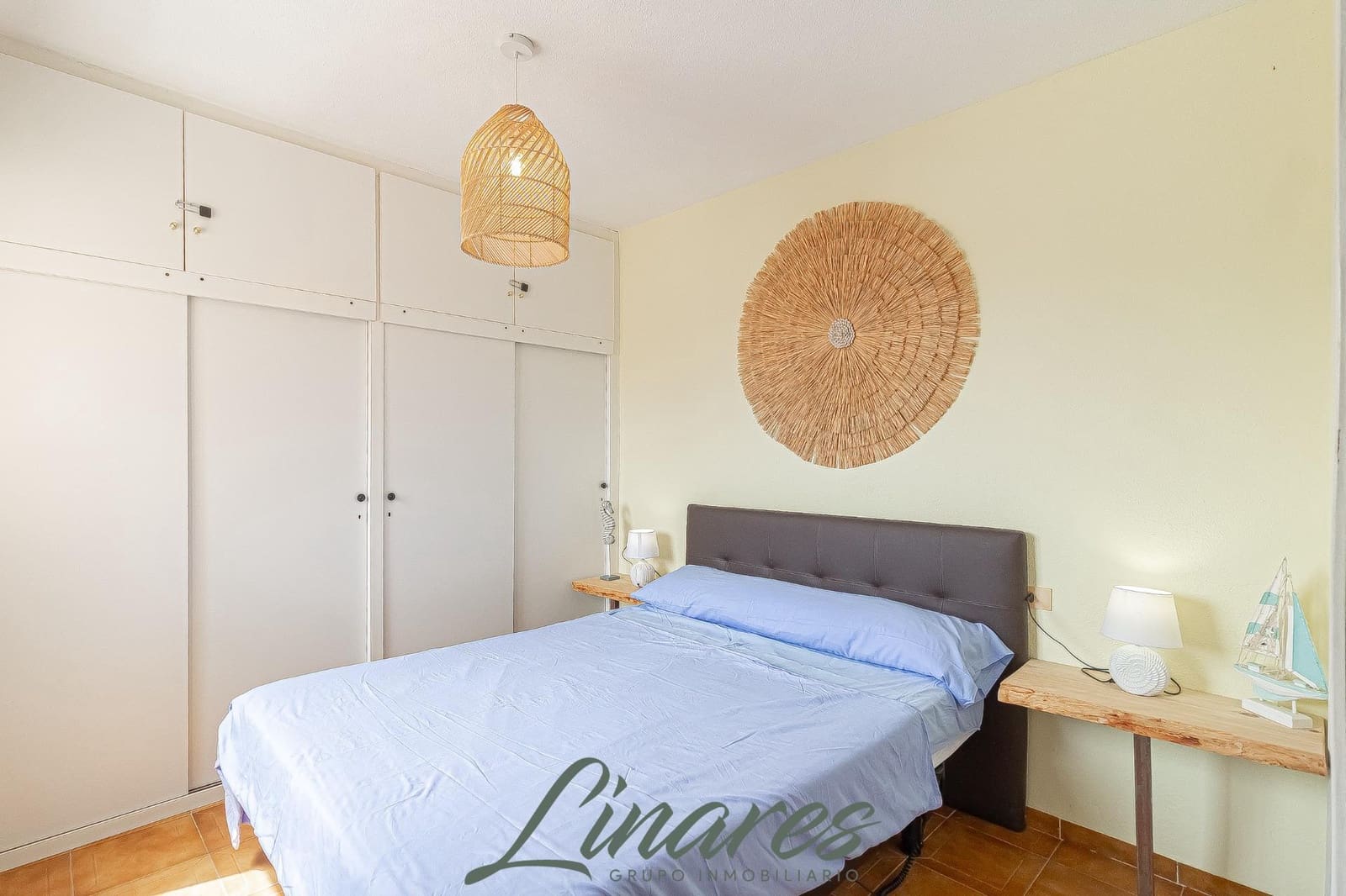 2 bedroom Apartment for sale in La Manga del Mar Menor with pool - € 180,000 (Ref: 9979035)