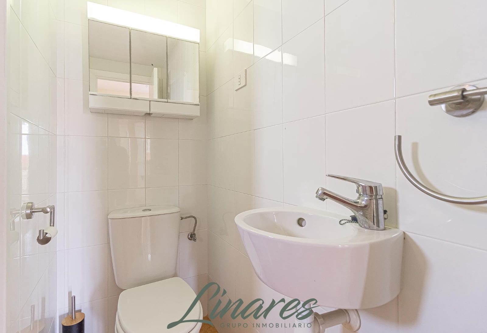 2 bedroom Apartment for sale in La Manga del Mar Menor with pool - € 180,000 (Ref: 9979035)