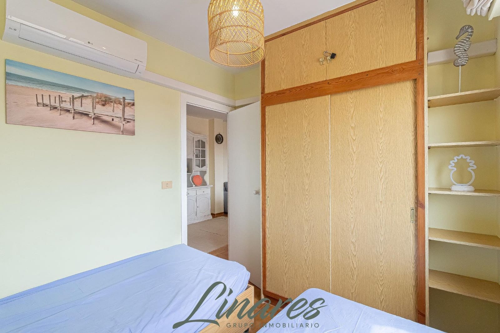 2 bedroom Apartment for sale in La Manga del Mar Menor with pool - € 180,000 (Ref: 9979035)