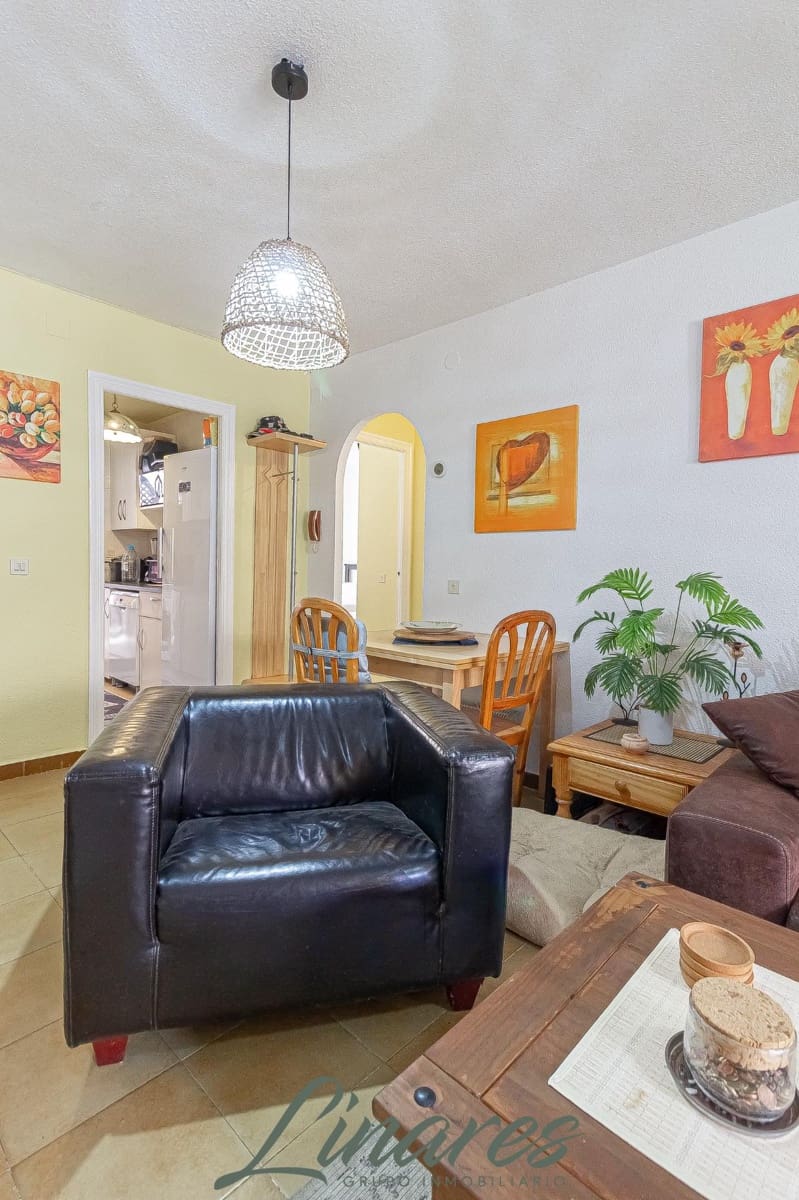 2 slaapkamer Appartement te koop in La Manga del Mar Menor - € 136.000 (Ref: 9995172)