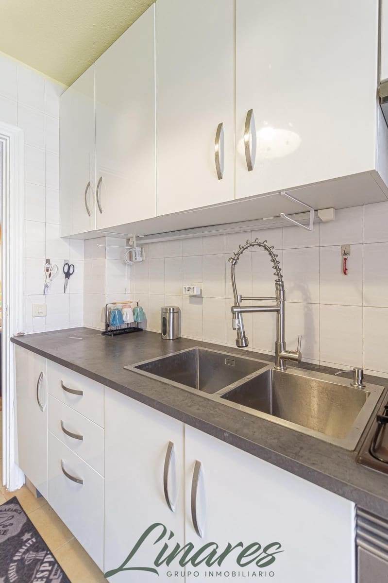 2 slaapkamer Appartement te koop in La Manga del Mar Menor - € 136.000 (Ref: 9995172)