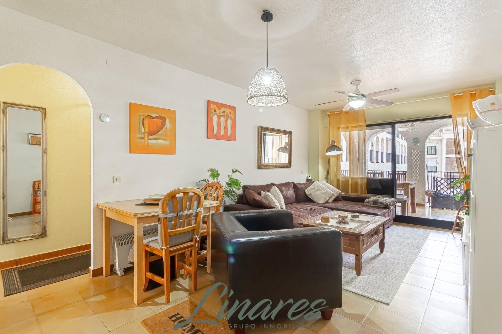 2 slaapkamer Appartement te koop in La Manga del Mar Menor - € 136.000 (Ref: 9995172)