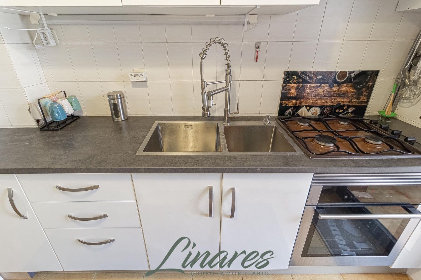 2 slaapkamer Appartement te koop in La Manga del Mar Menor - € 136.000 (Ref: 9995172)