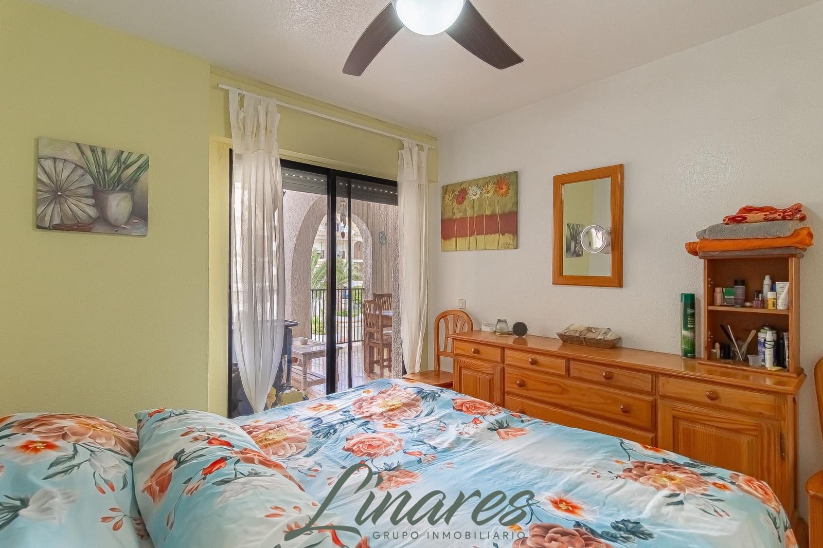2 slaapkamer Appartement te koop in La Manga del Mar Menor - € 136.000 (Ref: 9995172)